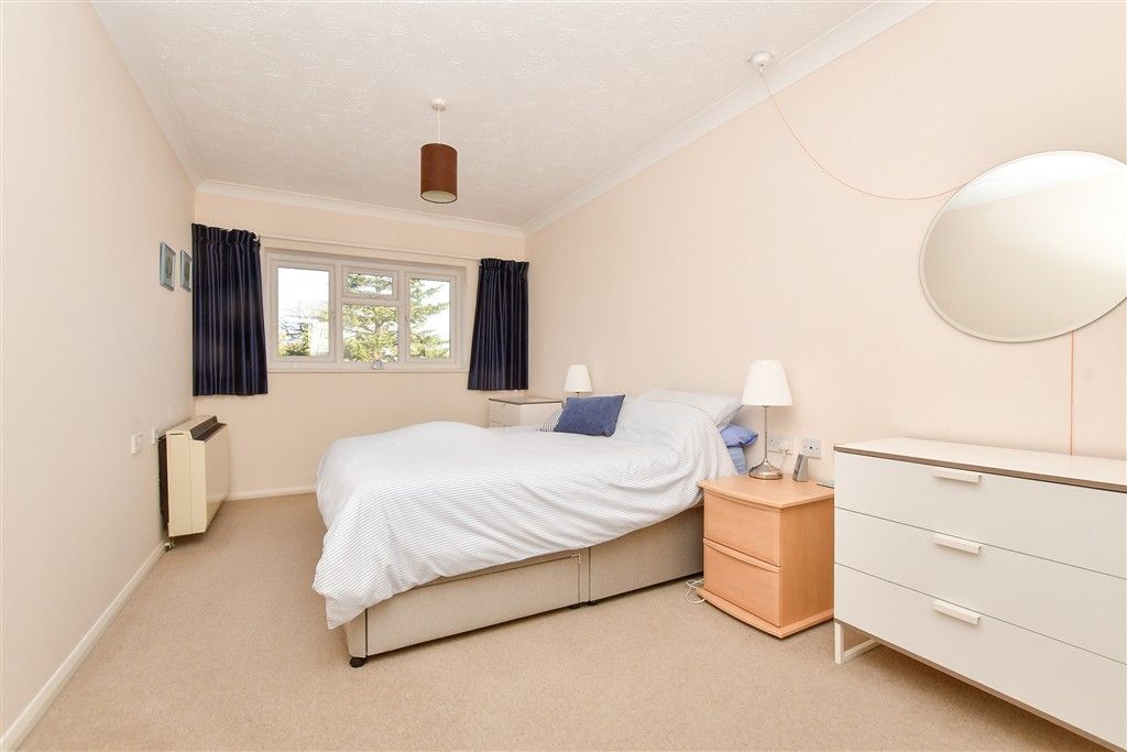 Property photo 1 of 8 Bedroom