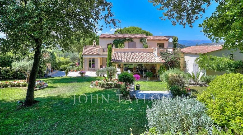 Property photo 1 of 22 Biot - Charming Villa In A Dominant Position With An Exceptional Garden And Swimming Pool