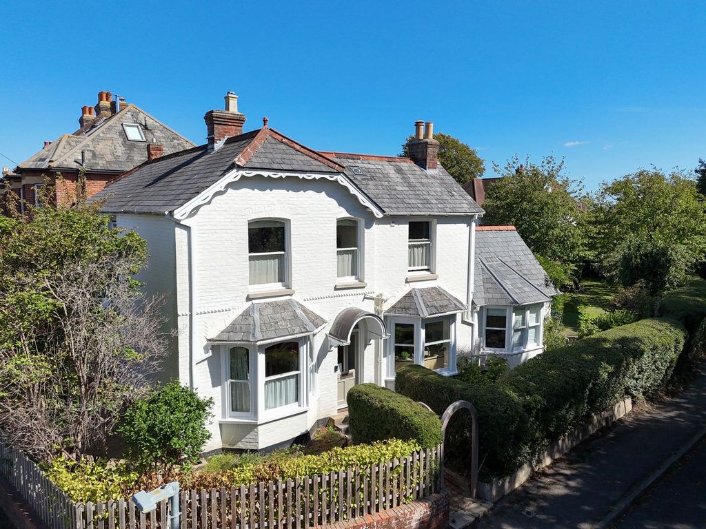 Property photo 1 of 15