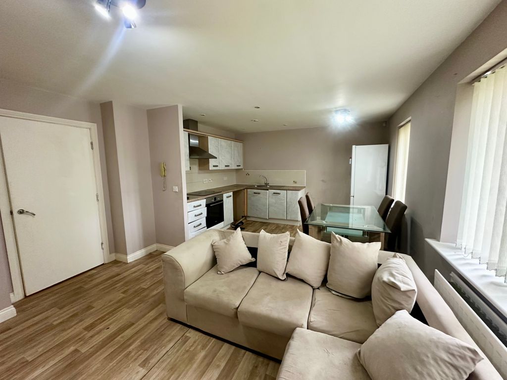 Property photo 2 of 9 Image