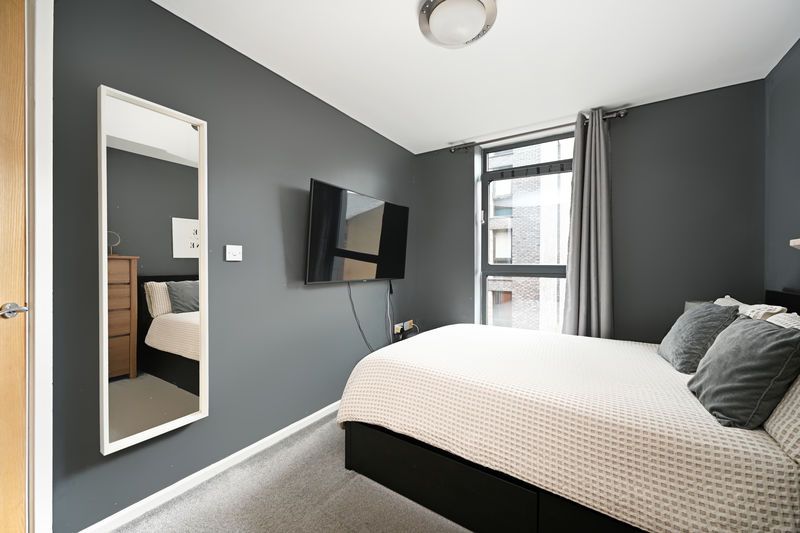 Property photo 3 of 15 Double Bedroom