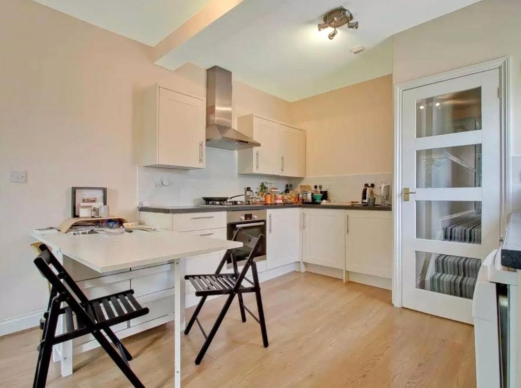 Property photo 2 of 7 Picture No. 06