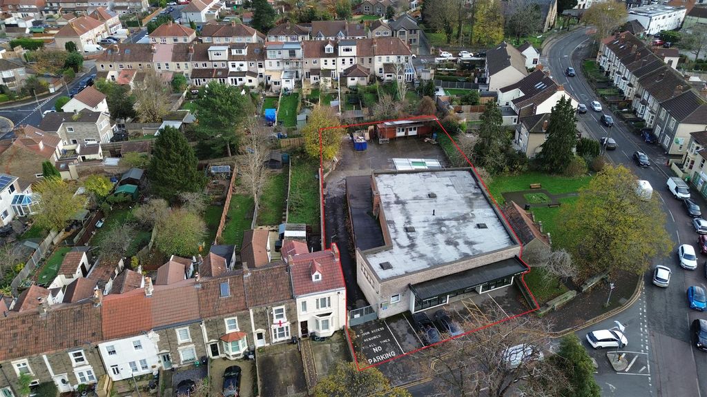 Property photo 1 of 13 Aerial Main.Jpg