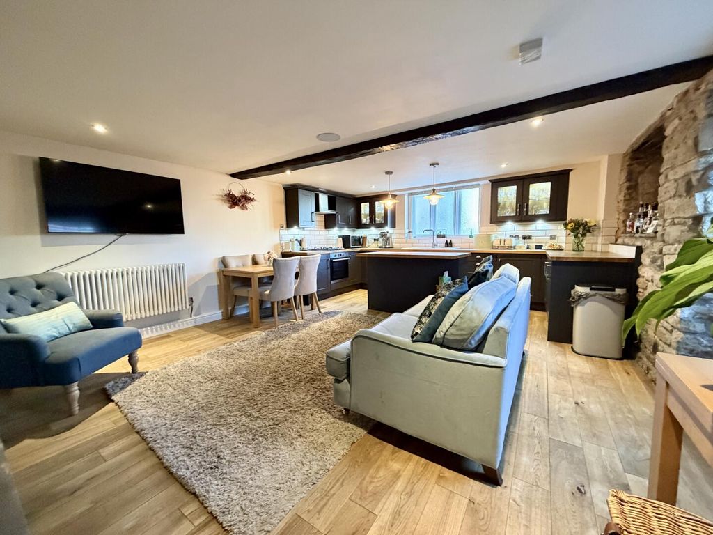 Property photo 2 of 26 Kitchen