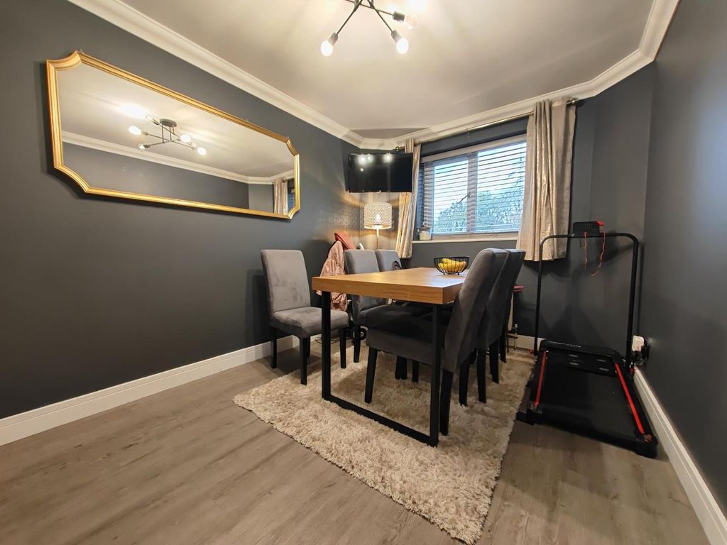 Property photo 2 of 19 1000003492.Jpg