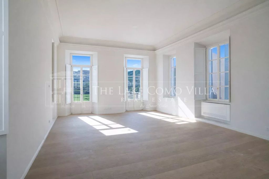 Property photo 3 of 32