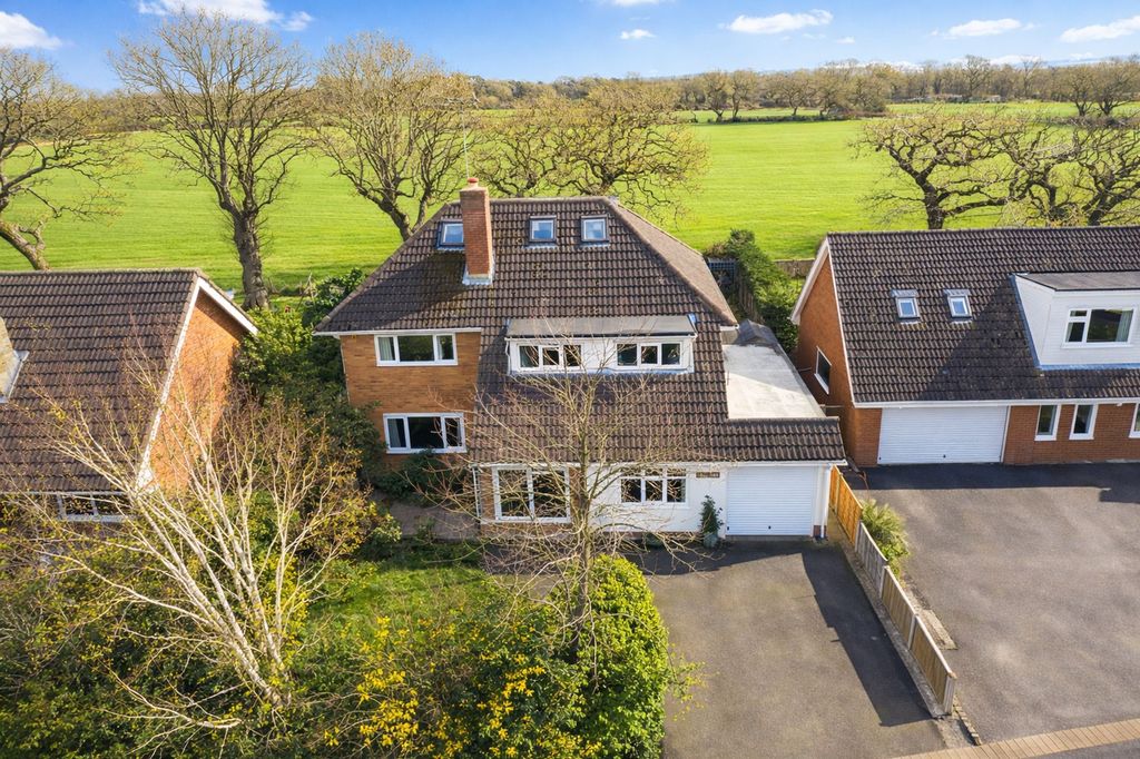 Property photo 1 of 39