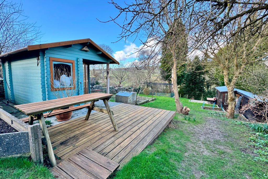 Property photo 3 of 20 Garden