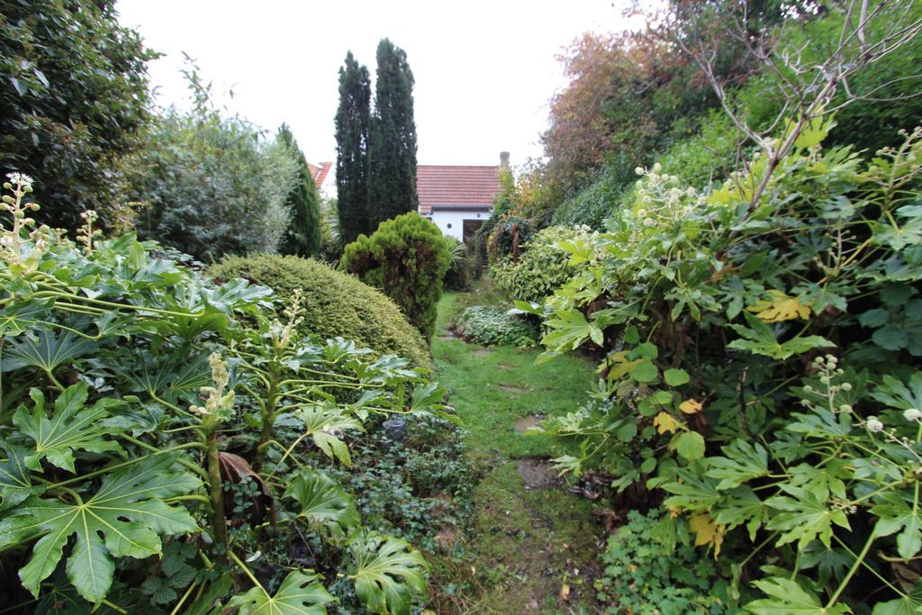 Property photo 2 of 14