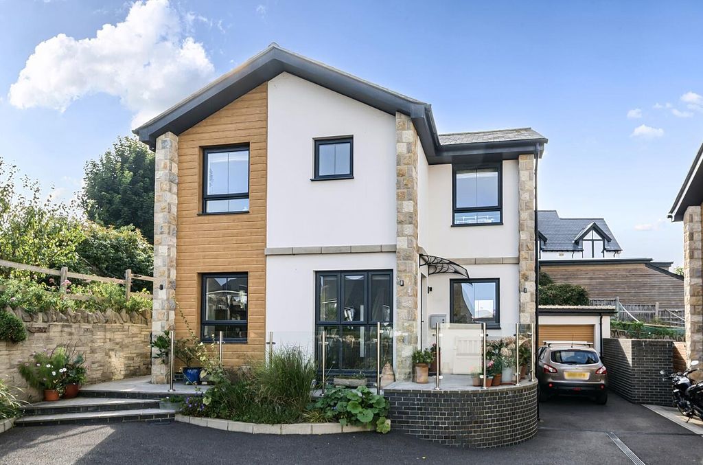 Property photo 1 of 26 1356382-6-68cd806B5Efdf.Jpg