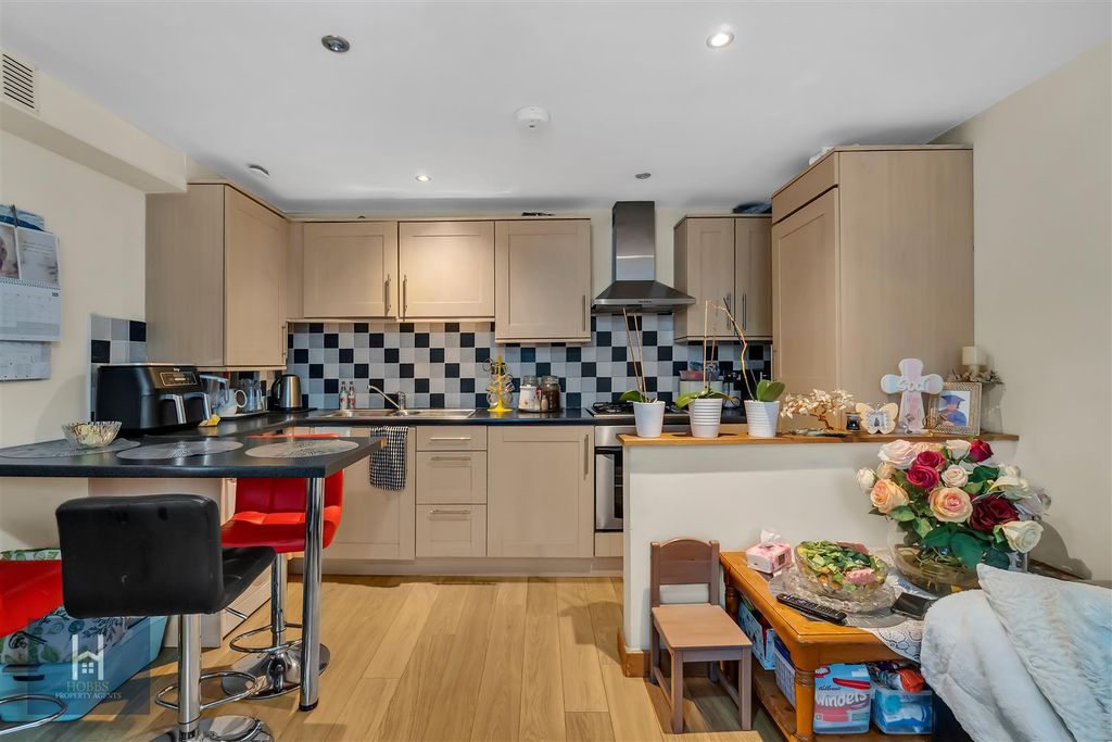 Property photo 3 of 10 Dsc08398.Jpg