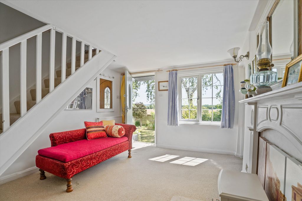 Property photo 3 of 17 Image