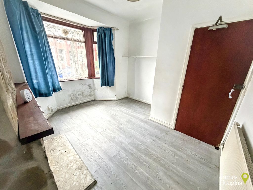 Property photo 3 of 20 Liv1
