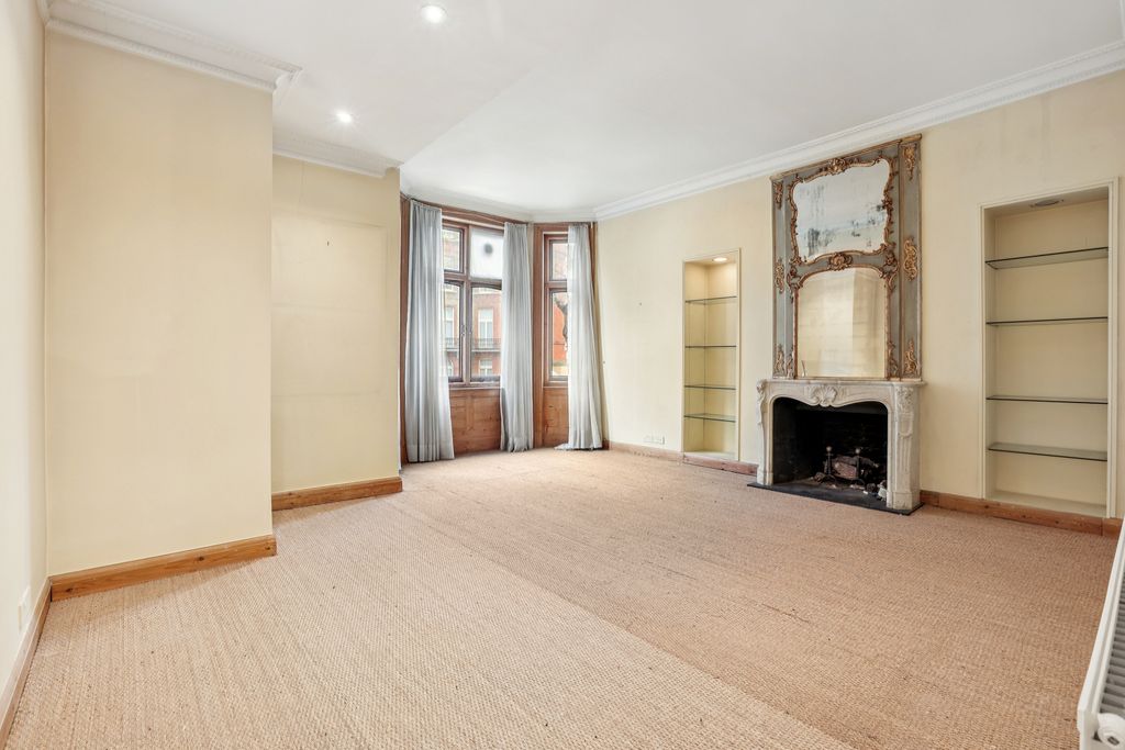 Property photo 2 of 18 Reception