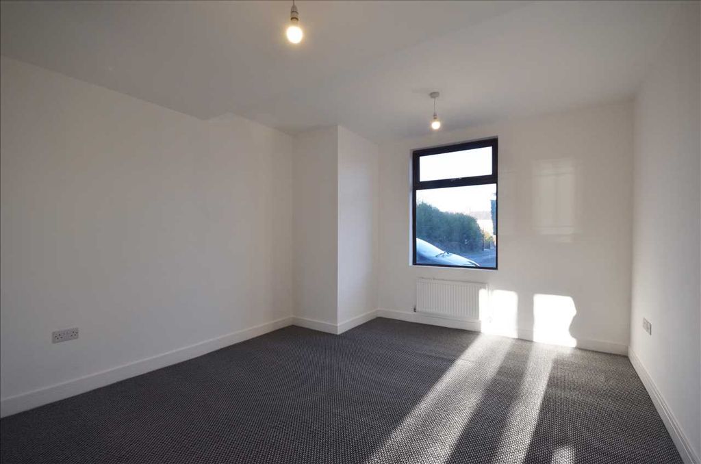 Property photo 2 of 11 Lounge