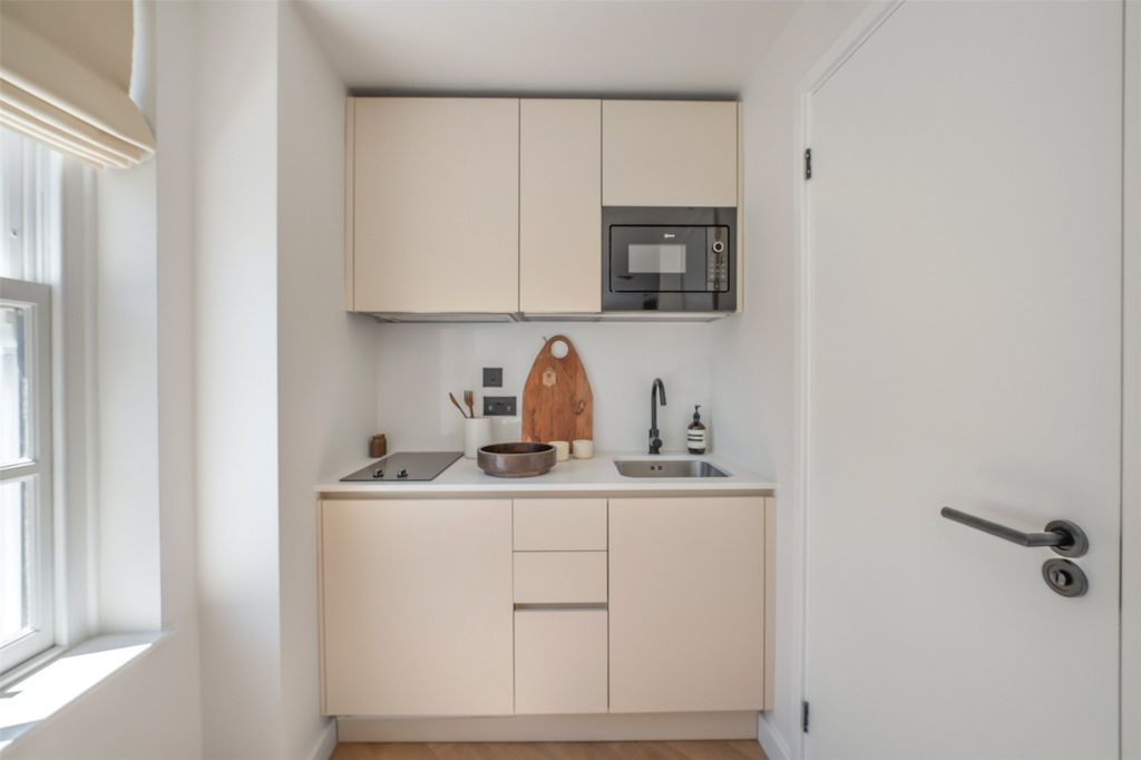 Property photo 3 of 12 Picture No. 06
