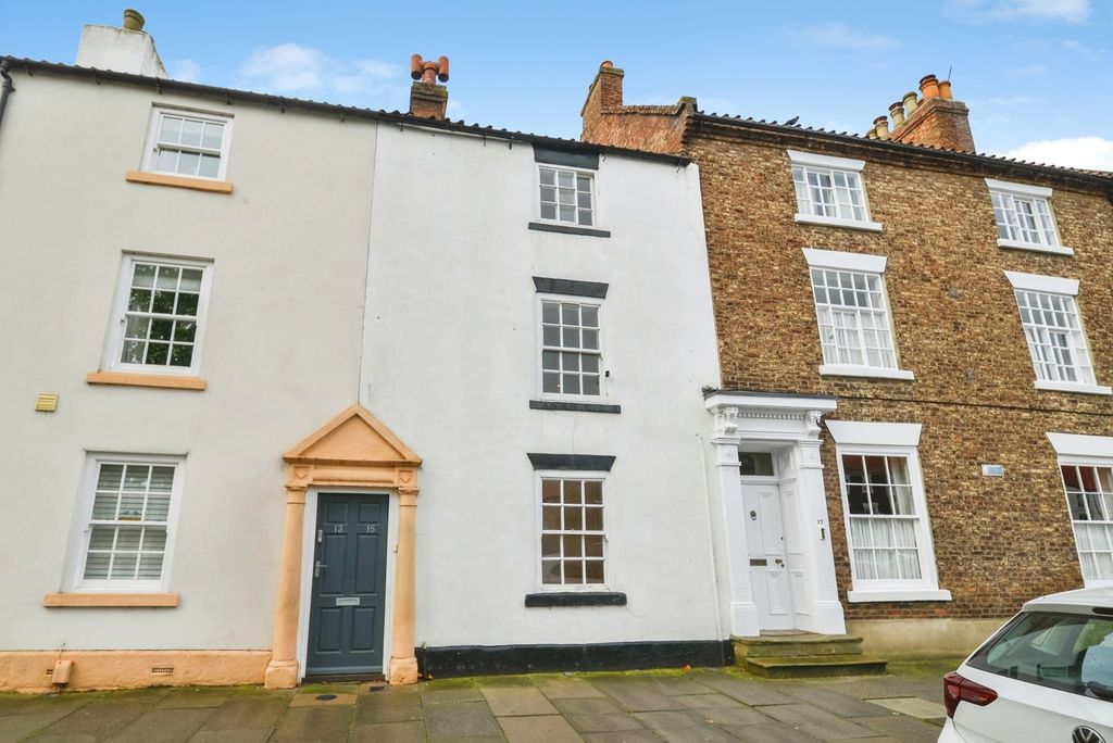 Property photo 1 of 11 Pbox-Img.Jpg