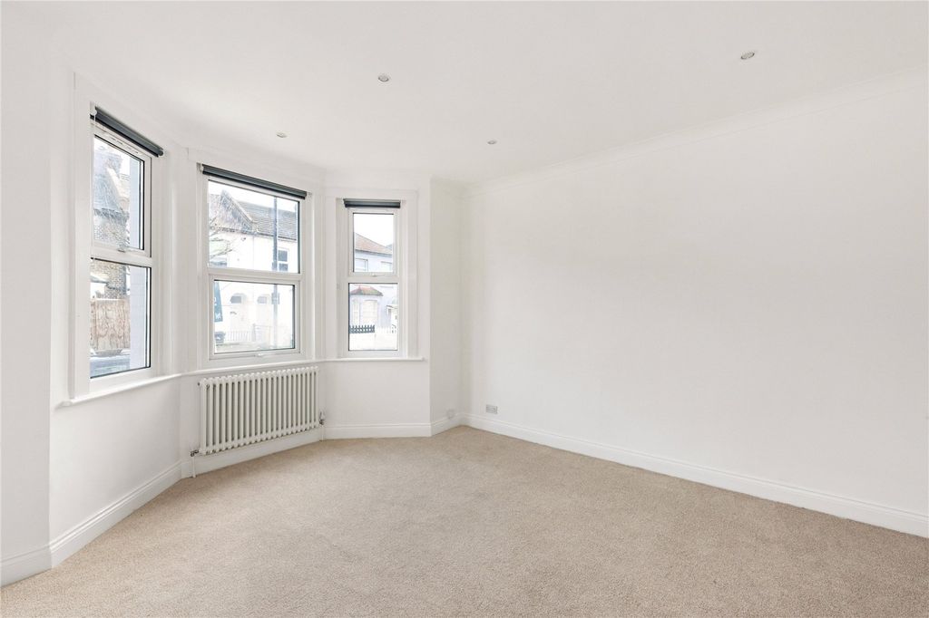 Property photo 3 of 18 Picture No. 69