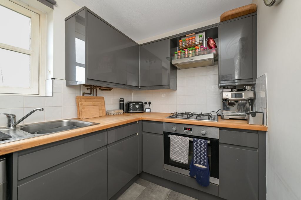 Property photo 2 of 13 Property Image 2