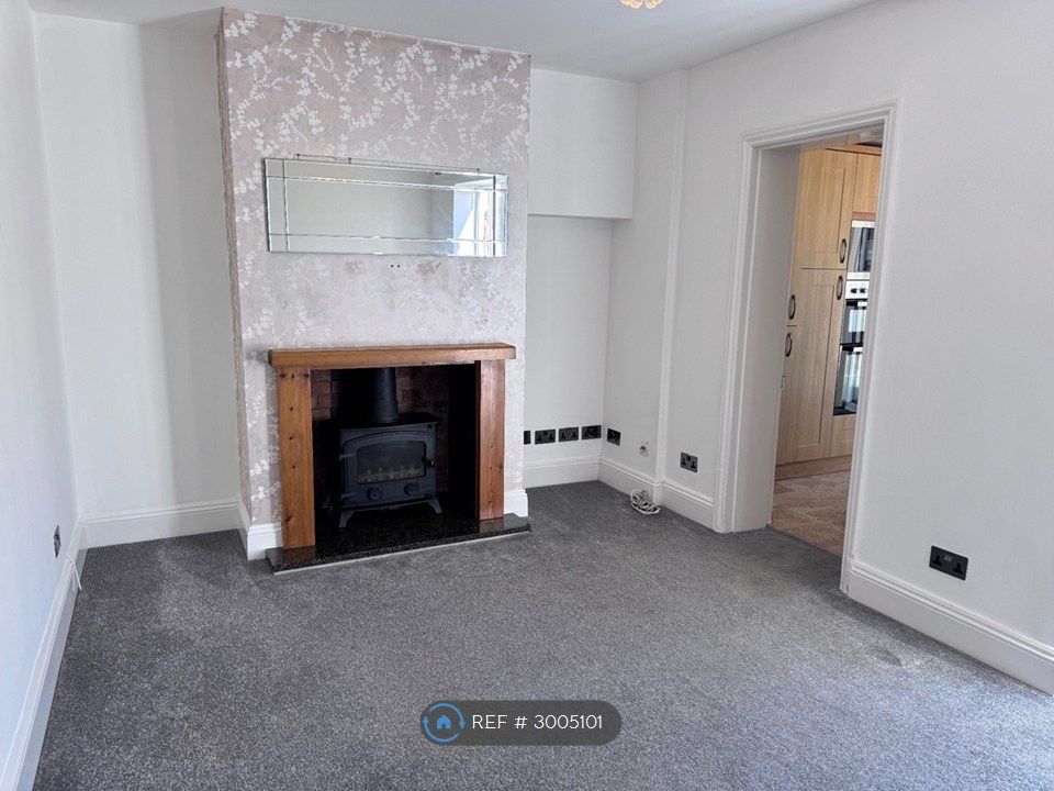 Property photo 2 of 23 Living Room