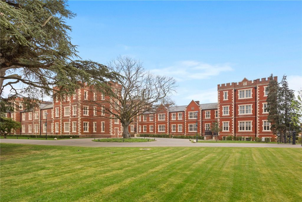 Property photo 2 of 13 External