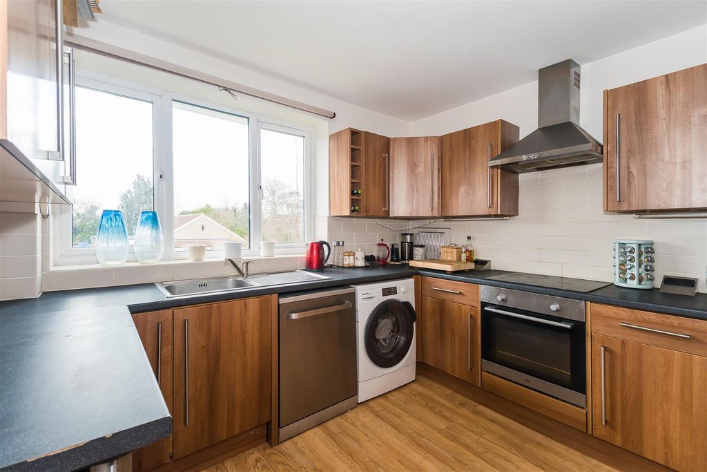 Property photo 3 of 8 19 Masons Road6.Jpg