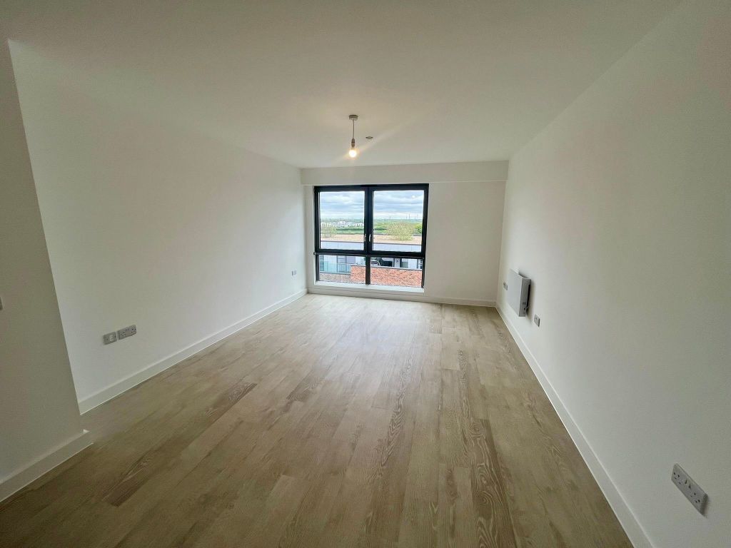 Property photo 3 of 9 Living Room