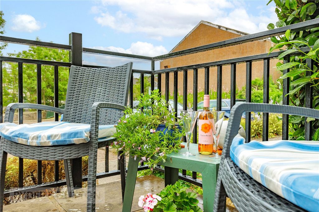 Property photo 3 of 20 Patio Terrace