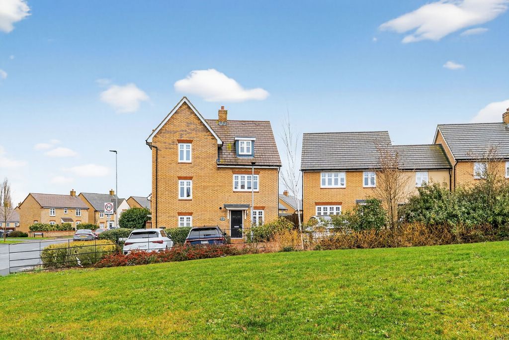 Property photo 1 of 29