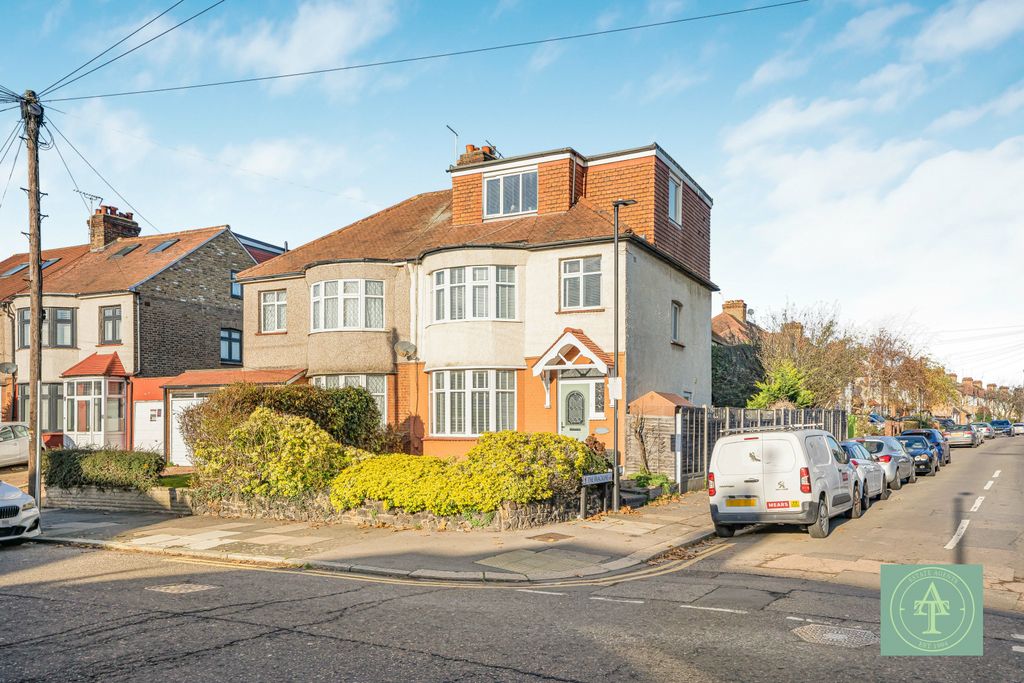 Property photo 1 of 24 Five Bedroom Semi Detached For Sale