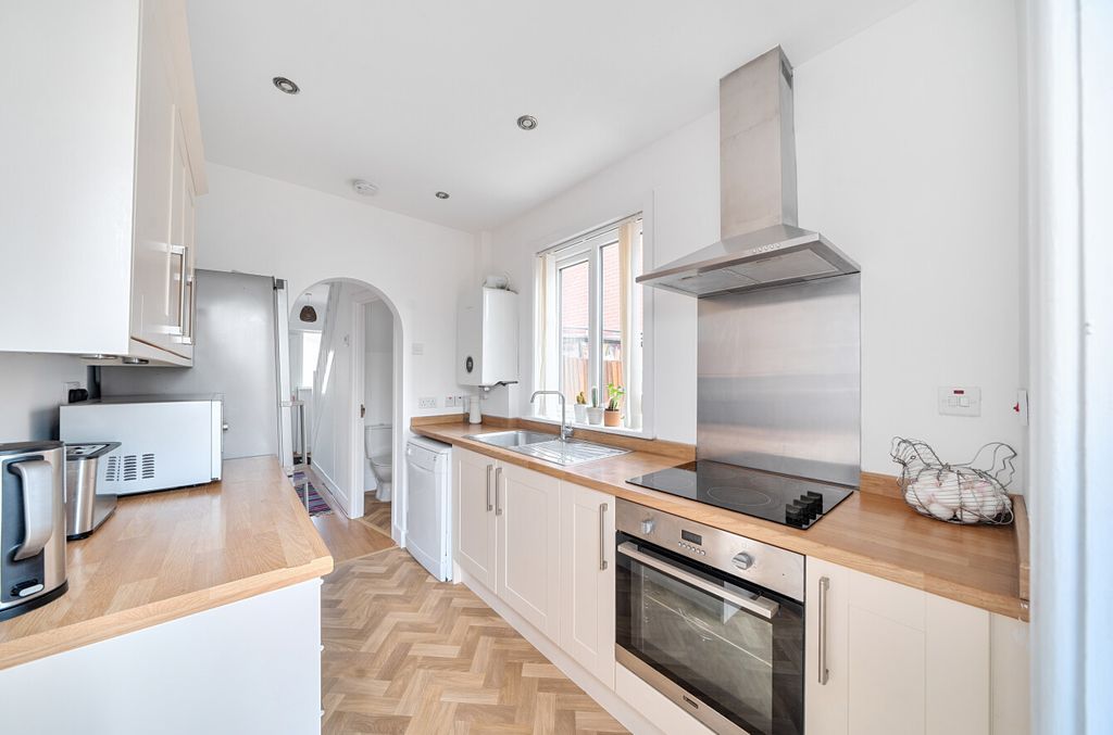 Property photo 3 of 29 1470828-21-6A4243...
