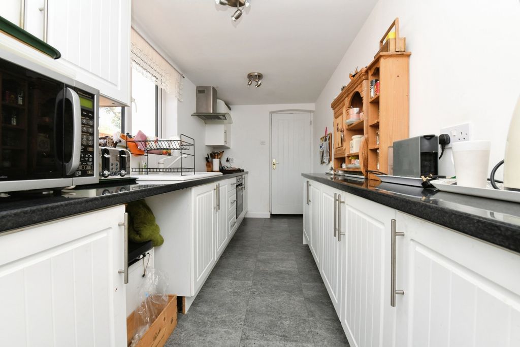 Property photo 2 of 15 Pbox-Img.Jpg