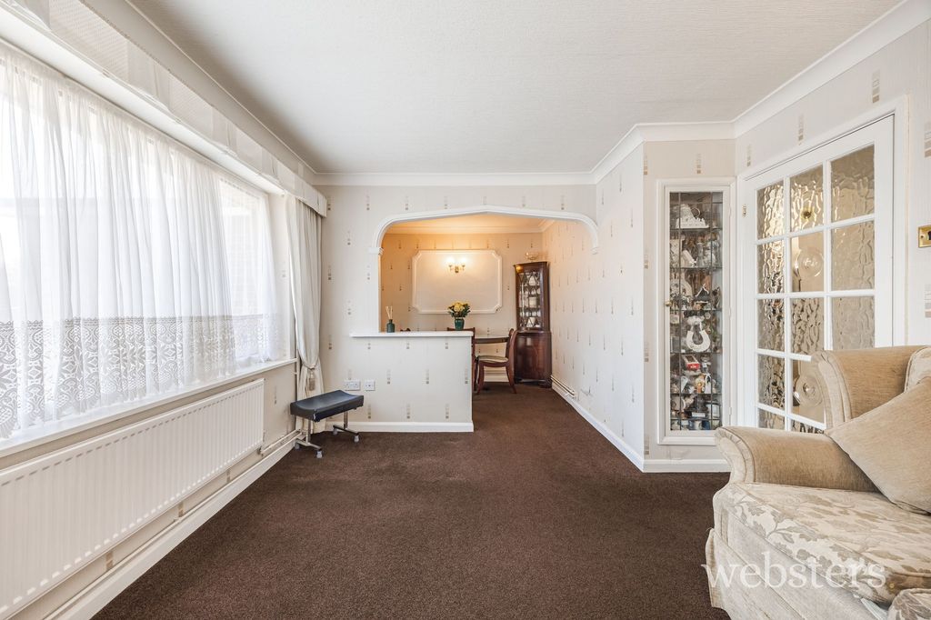 Property photo 3 of 19
