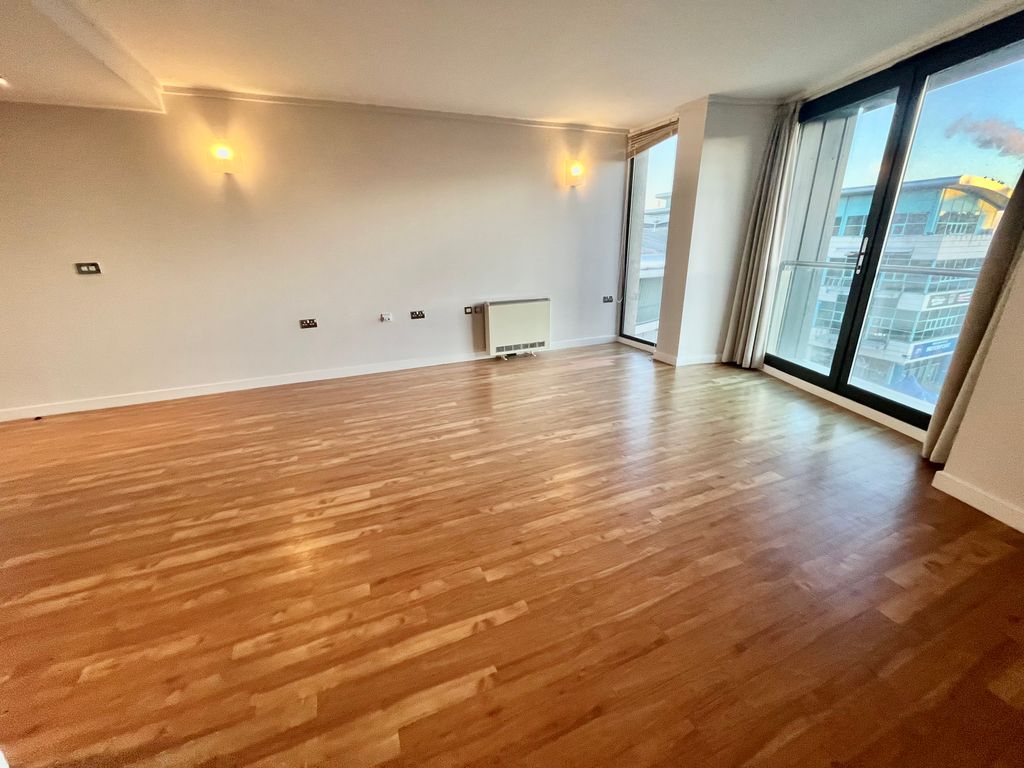 Property photo 3 of 7 Image