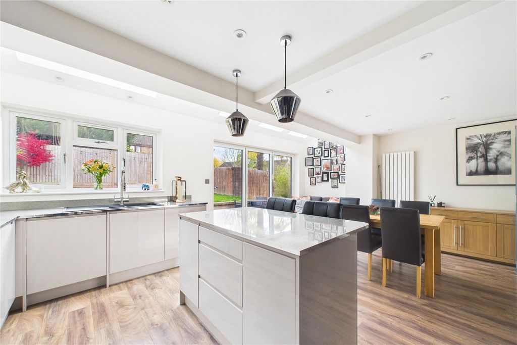 Property photo 3 of 11 Picture No. 09