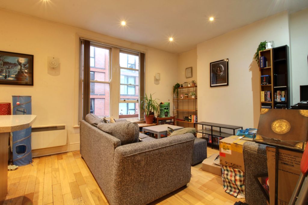 Property photo 2 of 5 Img_7976-Img_7978