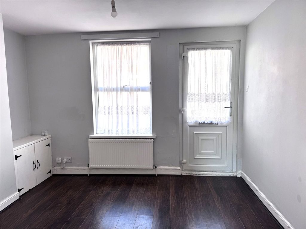 Property photo 2 of 7 Picture No. 02