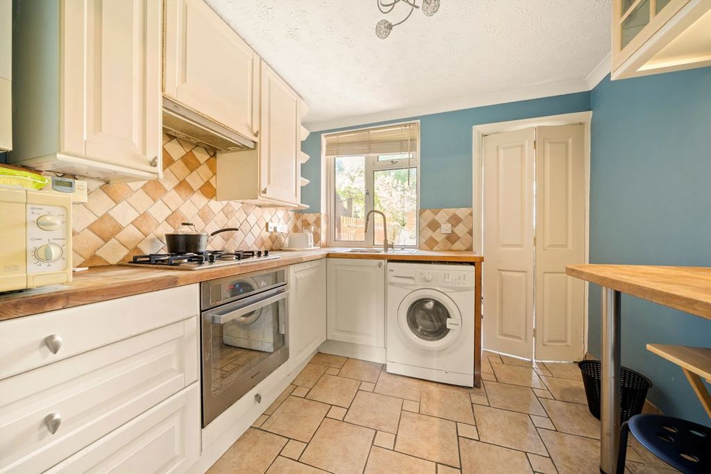 Property photo 2 of 4