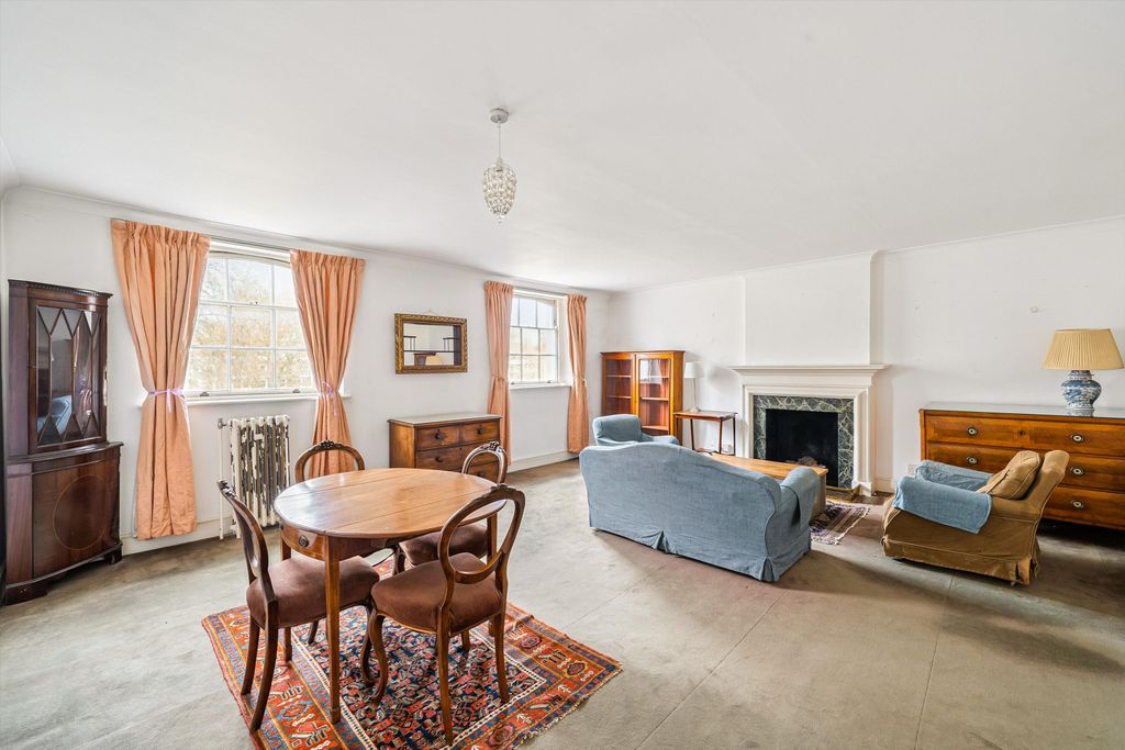 Property photo 2 of 9 Image