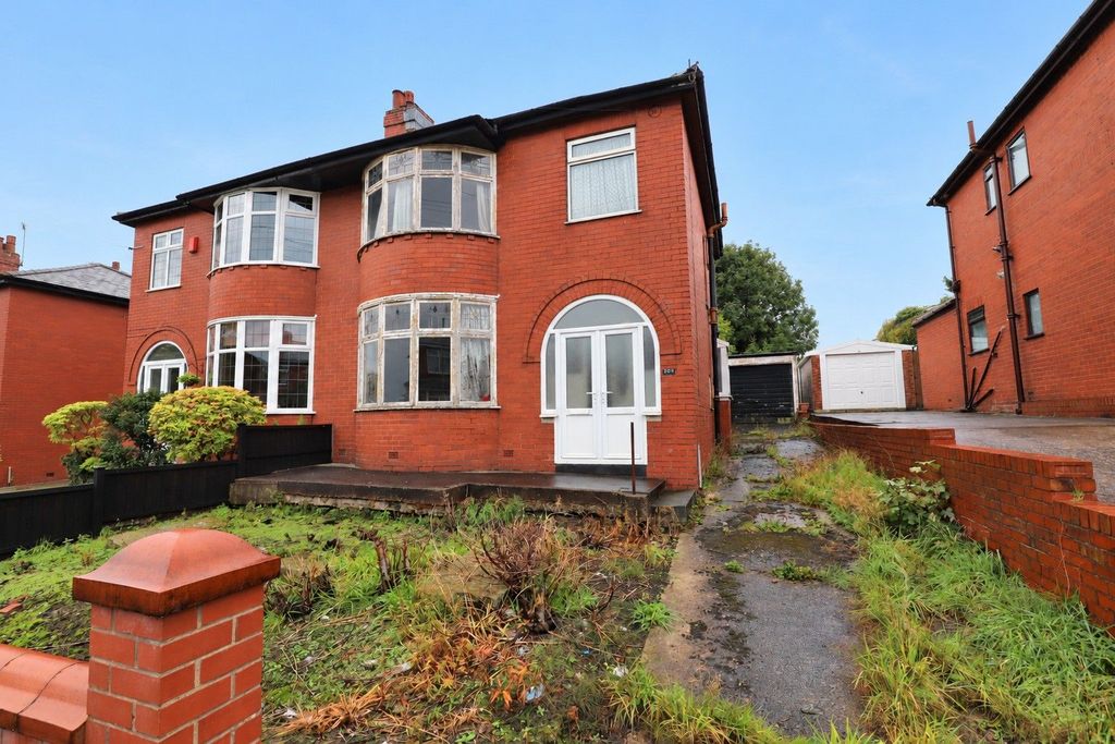 Property photo 1 of 34