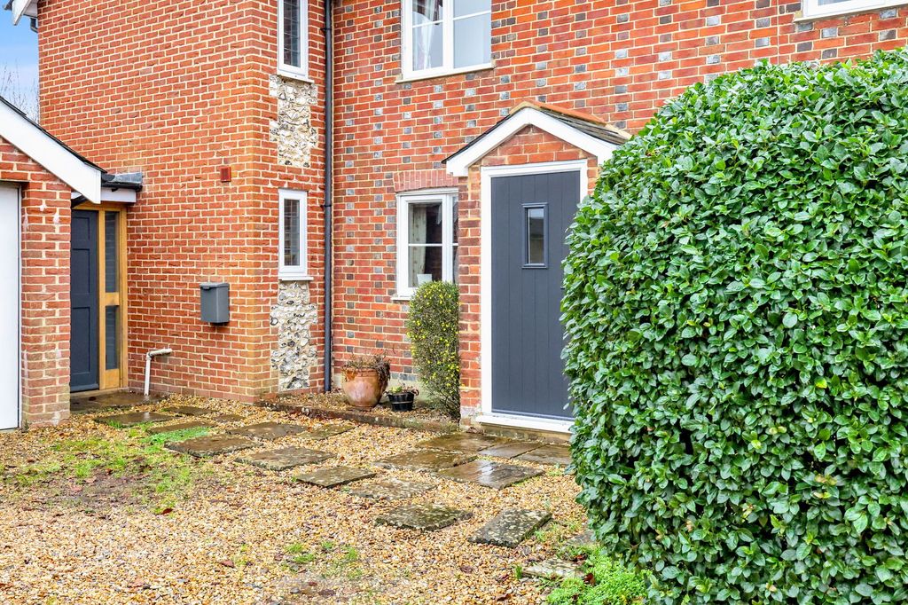 Property photo 2 of 21