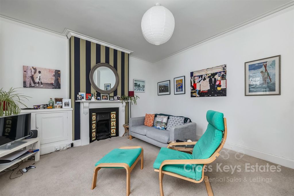 Property photo 2 of 36 Sitting Room