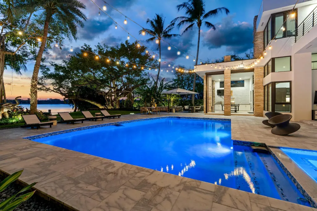 Property photo 3 of 10 <Alttext/>