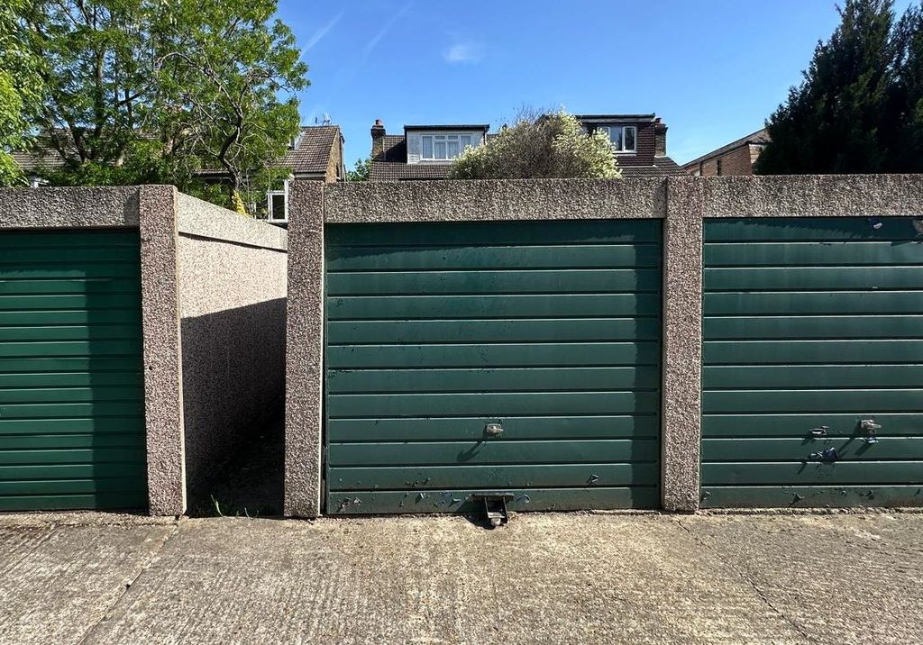 Property photo 1 of 1