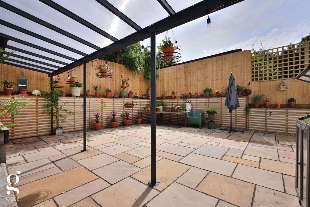 Property photo 2 of 68