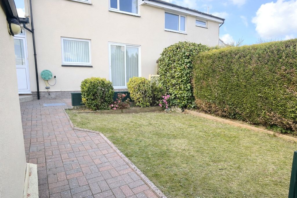 Property photo 2 of 14 Picture No. 02
