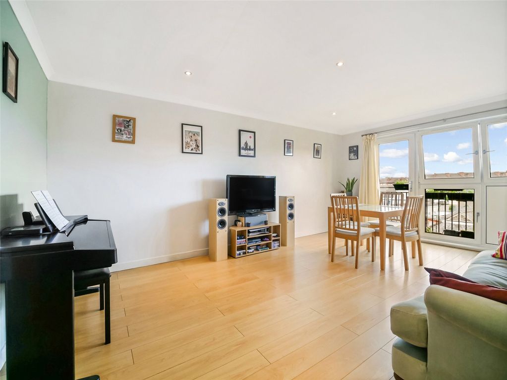 Property photo 3 of 15 Picture No. 05