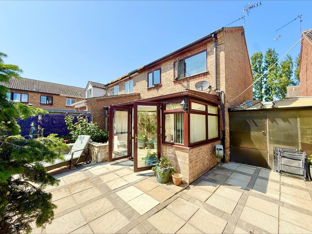 Property photo 2 of 17
