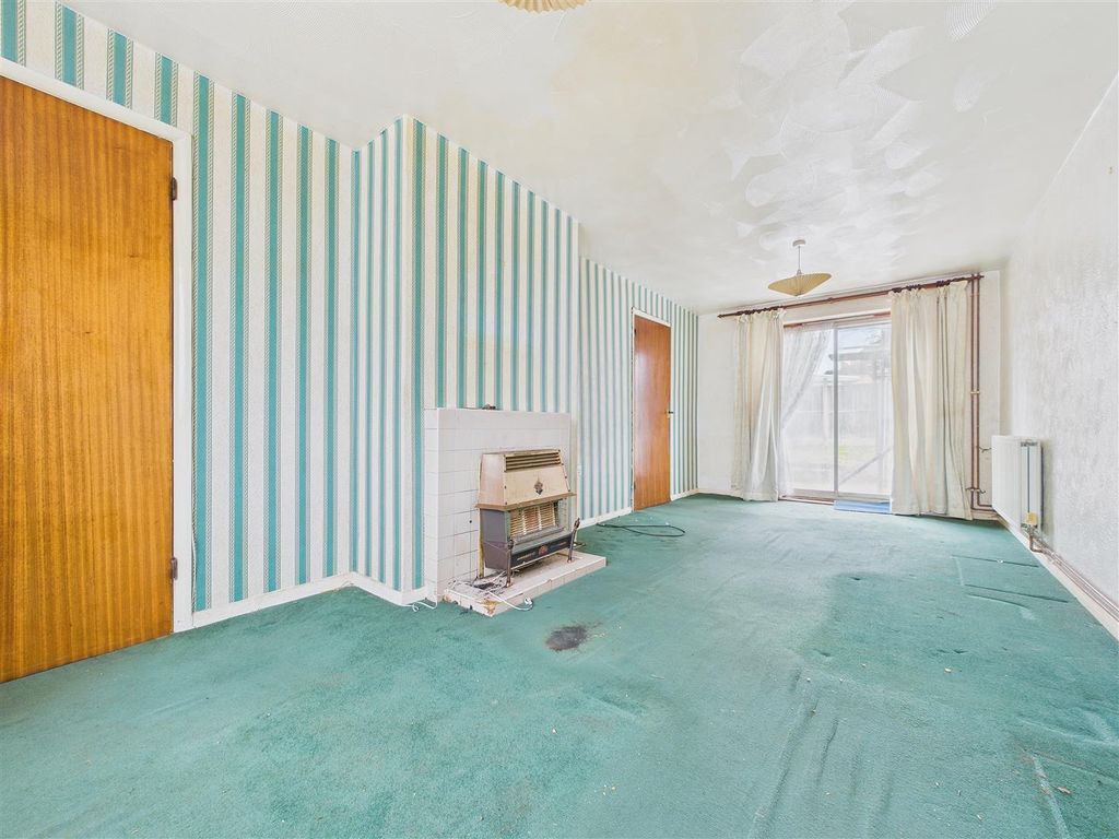 Property photo 2 of 9 Cam01407G0-Pr0023-Still005.Jpg