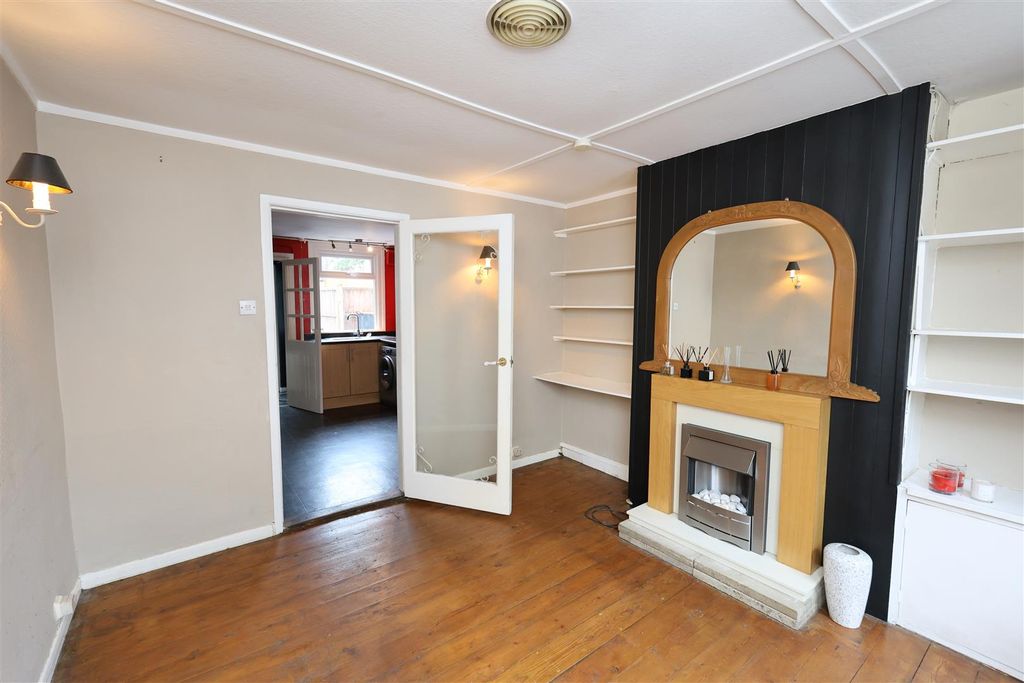 Property photo 3 of 13
